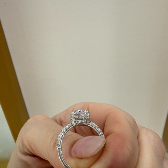 Judith Ripka Elegant Silver Diamond Ring - Picture 8 of 14